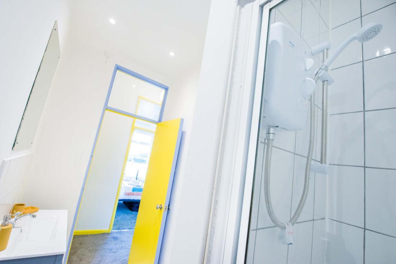 1 Bed Central Cardiff Apartment Buitenkant foto